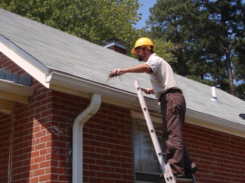 Gutter Guards in Manitowoc